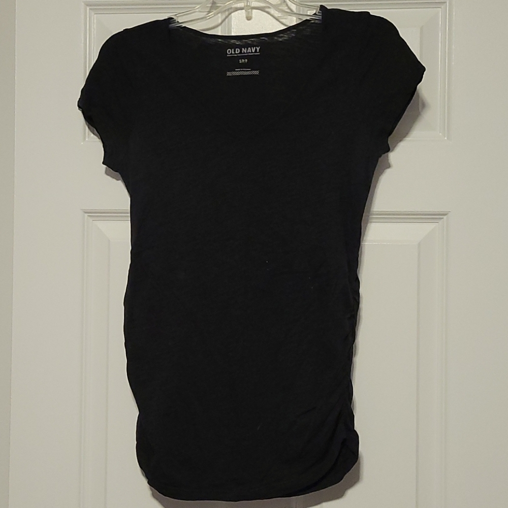 Old Navy black maternity tee size S